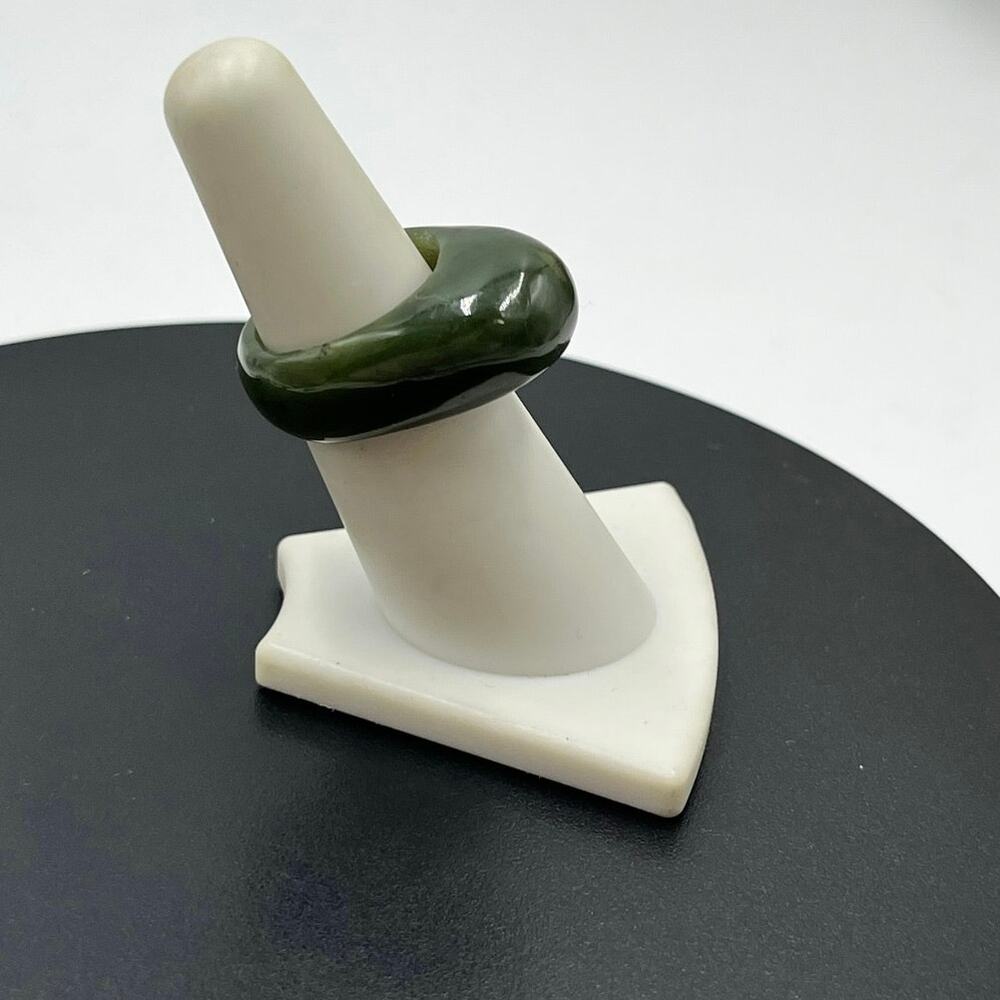 Stunning Natural Green Stone
Dome Ring with Dramatic Black Inclusions Sz 6.5